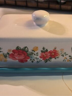 The Pioneer Woman White Ceramic Butter Dish with Red and Yellow Floral Accent